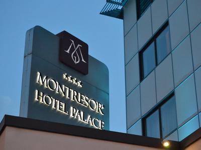 Hotel Montresor Palace - Bild 2