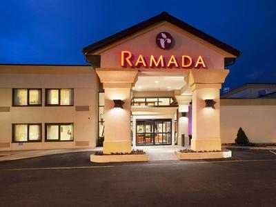 Hotel Ramada by Wyndham Newark/Wilmington - Bild 2