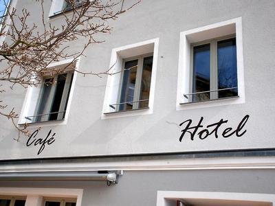 Hezelhof's Radl-Hotel - Bild 2