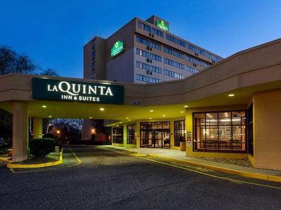 Hotel La Quinta Inn & Suites by Wyndham Secaucus Meadowlands - Bild 5