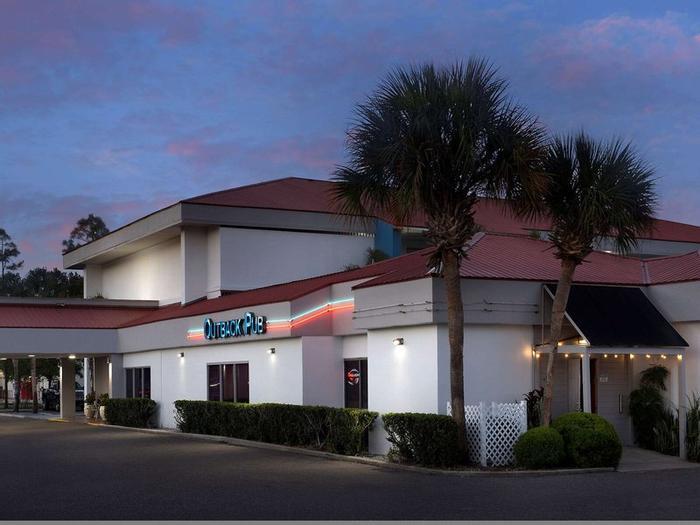 Quality Inn Atlantic Beach-Mayo Clinic Jax Area - Bild 1