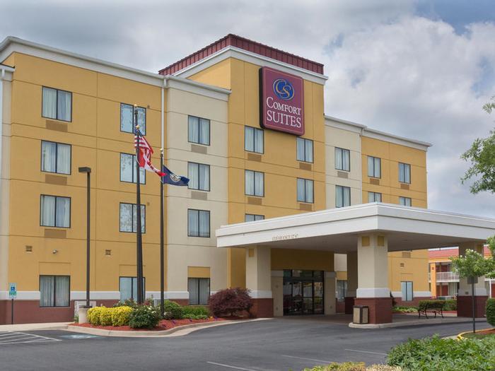 Hotel Comfort Suites Fredericksburg North - Bild 1