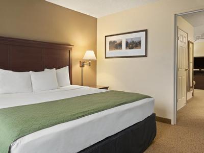 Hotel Country Inn & Suites by Radisson, Stevens Point, WI - Bild 5