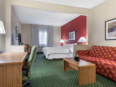 Hotel Quality Inn And Suites - Bild 3