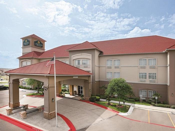 Hotel La Quinta Inn & Suites by Wyndham Laredo Airport - Bild 1