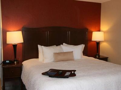 Hotel Hampton Inn and Suites Peru - Bild 3