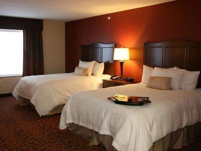 Hotel Hampton Inn and Suites Peru - Bild 2