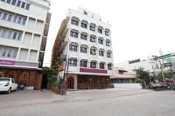 Hotel OYO Flagship 1298 Kohinoor Sindhi Camp - Bild 4