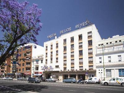 Hotel Virgen de los Reyes - Bild 3