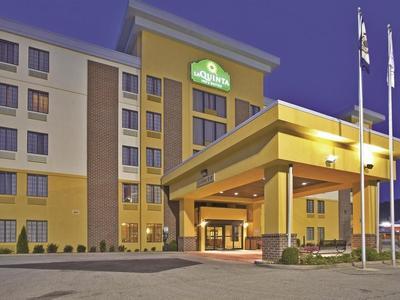 Hotel La Quinta Inn & Suites by Wyndham Elkview - Charleston NE - Bild 2