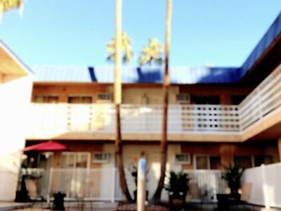 Hotel Delos Reyes Palm Springs - Bild 2
