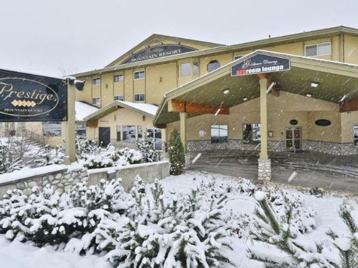 Hotel Prestige Mountain Resort Rossland - Bild 1