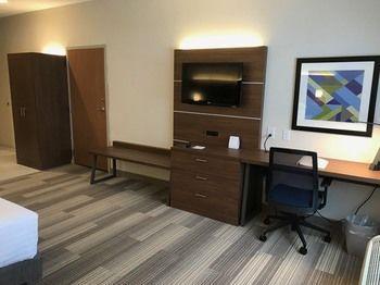 Hotel Holiday Inn Express & Suites Rochester-Victor - Bild 2