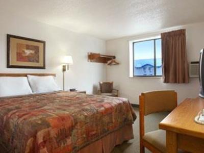 Hotel Serena Inn & Suites - Bild 5