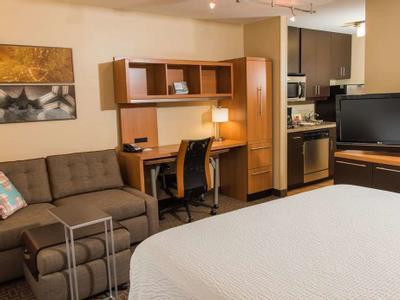 Hotel TownePlace Suites Erie - Bild 5