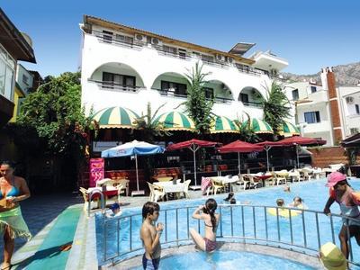 Özcan Beach Hotel - Bild 3