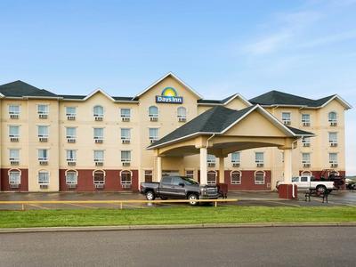Hotel Days Inn by Wyndham Dawson Creek - Bild 2