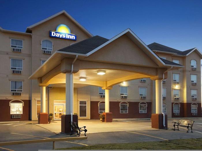 Hotel Days Inn by Wyndham Dawson Creek - Bild 1