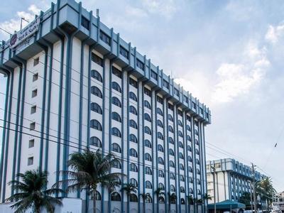 Hotel Clarion Inn & Suites Miami Airport - Bild 4
