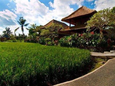 Agung Raka Resort & Villas
