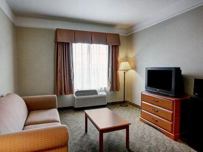 Econo Lodge Inn & Suites - New Braunfels