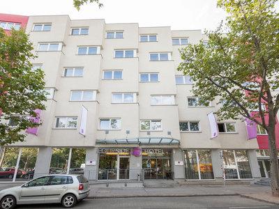 Fourside Hotel & Suites Vienna