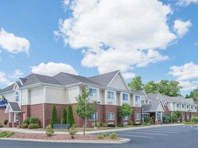 Microtel Inn And Suites Chili/Rochester Airport