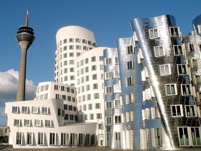 Hotel Courtyard Düsseldorf Hafen - Bild 2