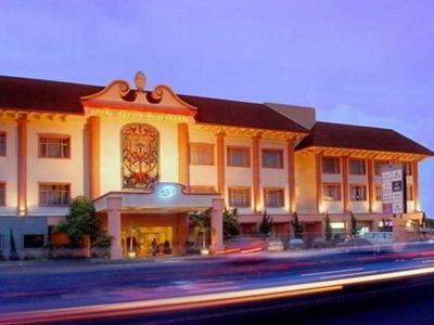 Hotel New Saphir Yogyakarta - Bild 2
