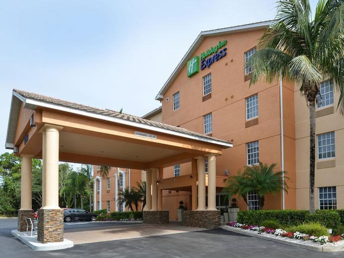 Hotel Holiday Inn Express & Suites Naples North - Bonita Springs - Bild 1