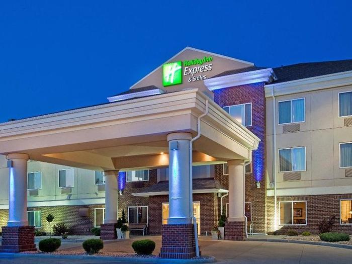 Hotel Holiday Inn Express & Suites Dickinson - Bild 1