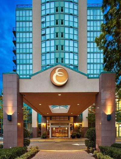 Executive Plaza Hotel Metro Vancouver - Bild 1