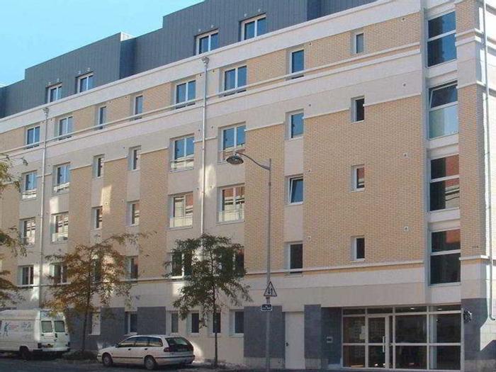 Hotel Séjours & Affaires Clairmarais - Bild 1