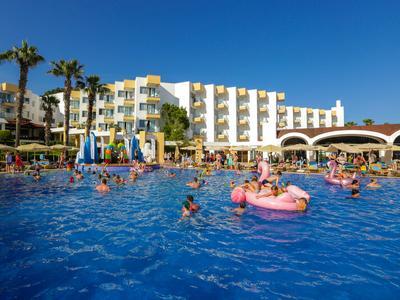 Hotel Fortezza Beach Resort - Bild 3
