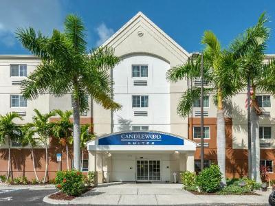 Hotel Candlewood Suites Fort Myers Sanibel Gateway - Bild 2