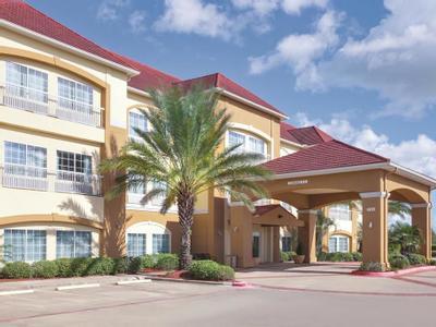 Hotel La Quinta Inn & Suites by Wyndham Bay City - Bild 4