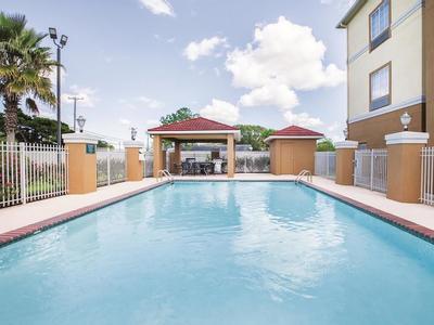 Hotel La Quinta Inn & Suites by Wyndham Bay City - Bild 2