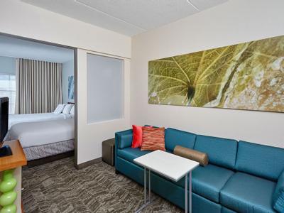 Hotel SpringHill Suites Chicago Schaumburg/Woodfield Mall - Bild 3