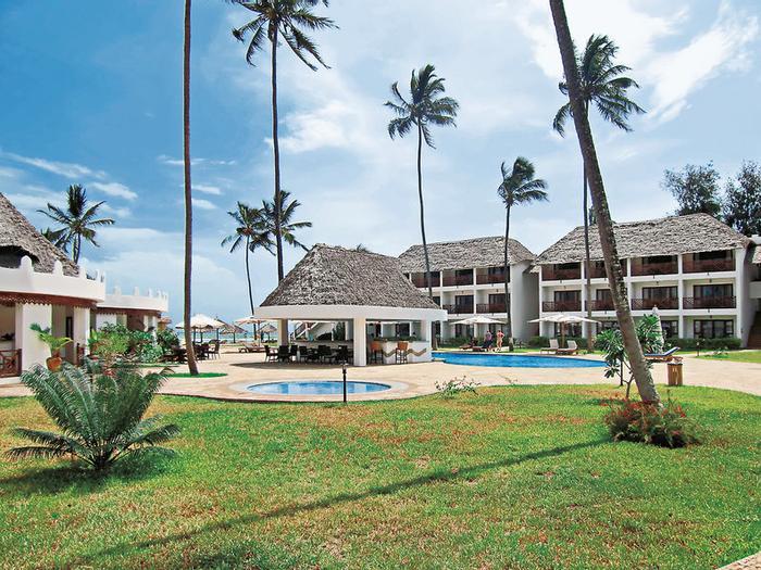 Hotel Nungwi Beach Resort by Turaco - Bild 1