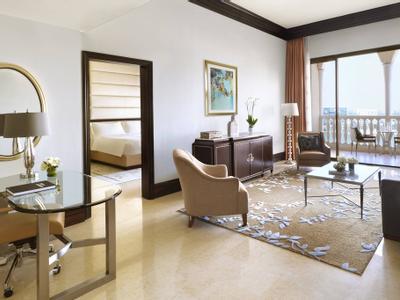 Hotel The Ritz-Carlton Abu Dhabi Grand Canal - Bild 2