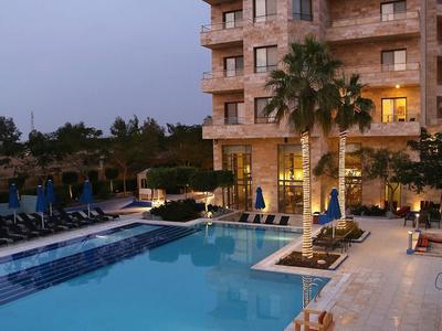 Hotel Ramada Resort by Wyndham Dead Sea - Bild 2
