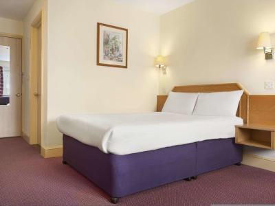 Hotel Days Inn by Wyndham Sevenoaks Clacket Lane - Bild 3
