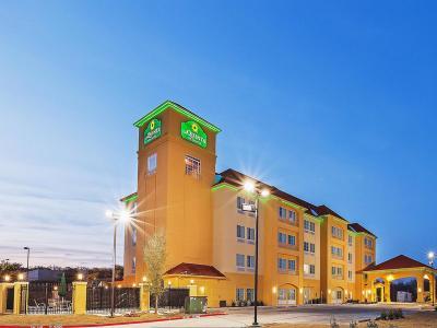 Hotel La Quinta Inn & Suites by Wyndham Fort Worth Eastchase - Bild 3