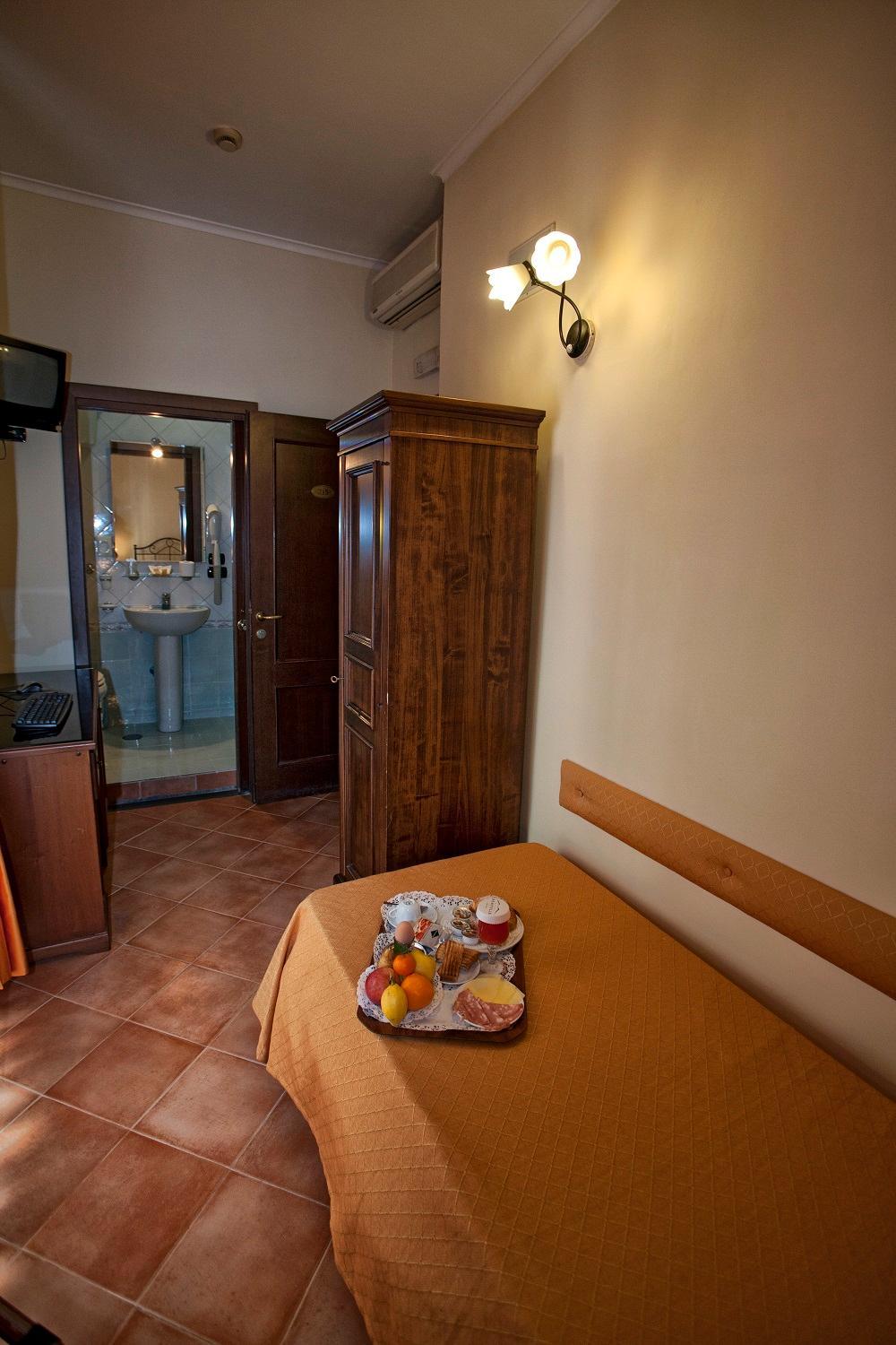 Hotel Neapolis - Bild 1