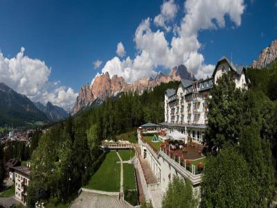 Hotel Cristallo, a Luxury Collection Resort & Spa, Cortina d'Ampezzo - Bild 4