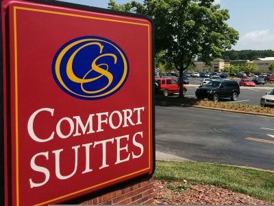Hotel Comfort Suites Outlet Center - Bild 2