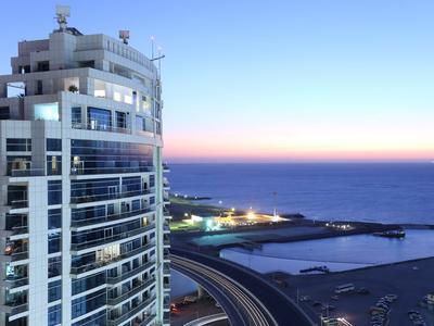 Ramada Hotel & Suites by Wyndham Dubai JBR - Bild 5