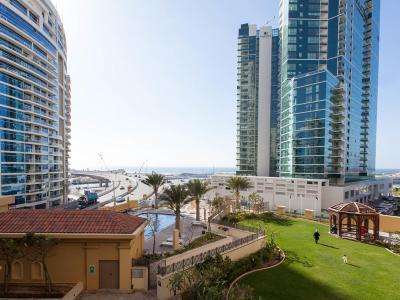 Ramada Hotel & Suites by Wyndham Dubai JBR - Bild 2