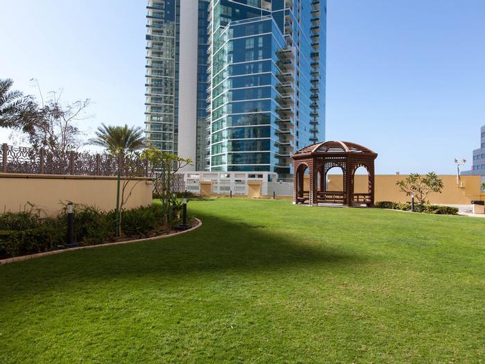 Ramada Hotel & Suites by Wyndham Dubai JBR - Bild 1