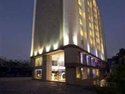 Hotel Four Points by Sheraton Ahmedabad - Bild 2